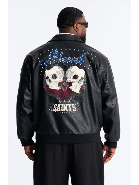 Чорна шкіряна куртка-бомбер з шипами