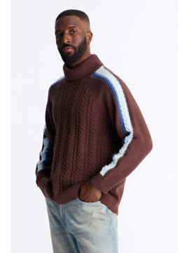Светр з коміром-гольф та контрастними вставками