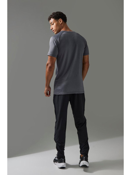 Man Active Performance Lightweight Extrable Tuked Tapered Joggers