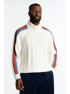 Светр з коміром-гольф та контрастними вставками