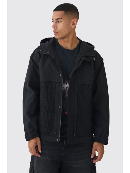 Чорна парка із сітчастої панелі та капюшоном