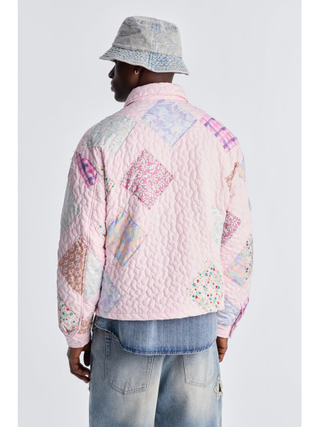 Стьобана укорочена куртка з клаптиками