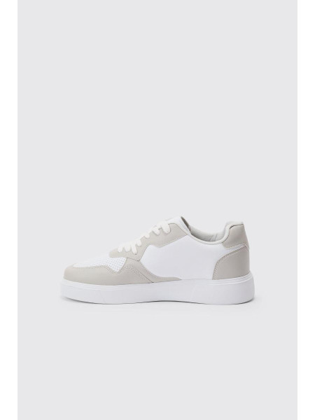 Chunky Mesh Pane Trainers у світло -сірому