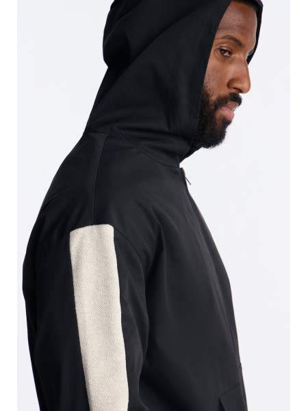 Трикотажна куртка-бомбер на блискавці з капюшоном